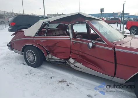 1984 Cadillac Seville z USA, uszkodzony, nr VIN 1G6AS6981EE824306